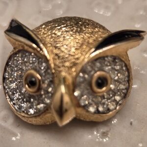 Vintage Jomaz Sparkling Goldtone w/ Rhinestones and Black Enamel Owl Brooch